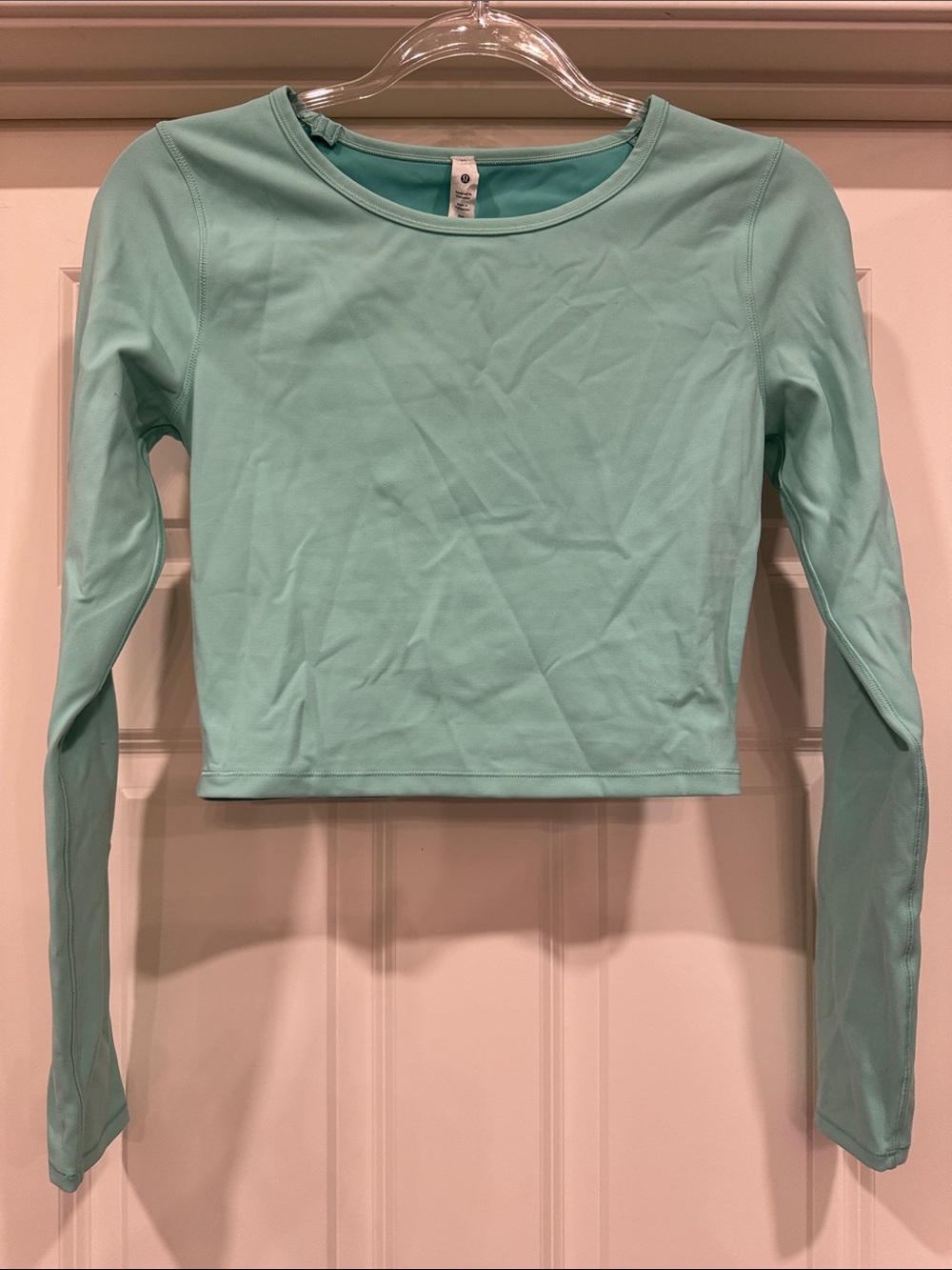 Lululemon Women’s Long Sleeve Crop Top - Mint Green Size 6